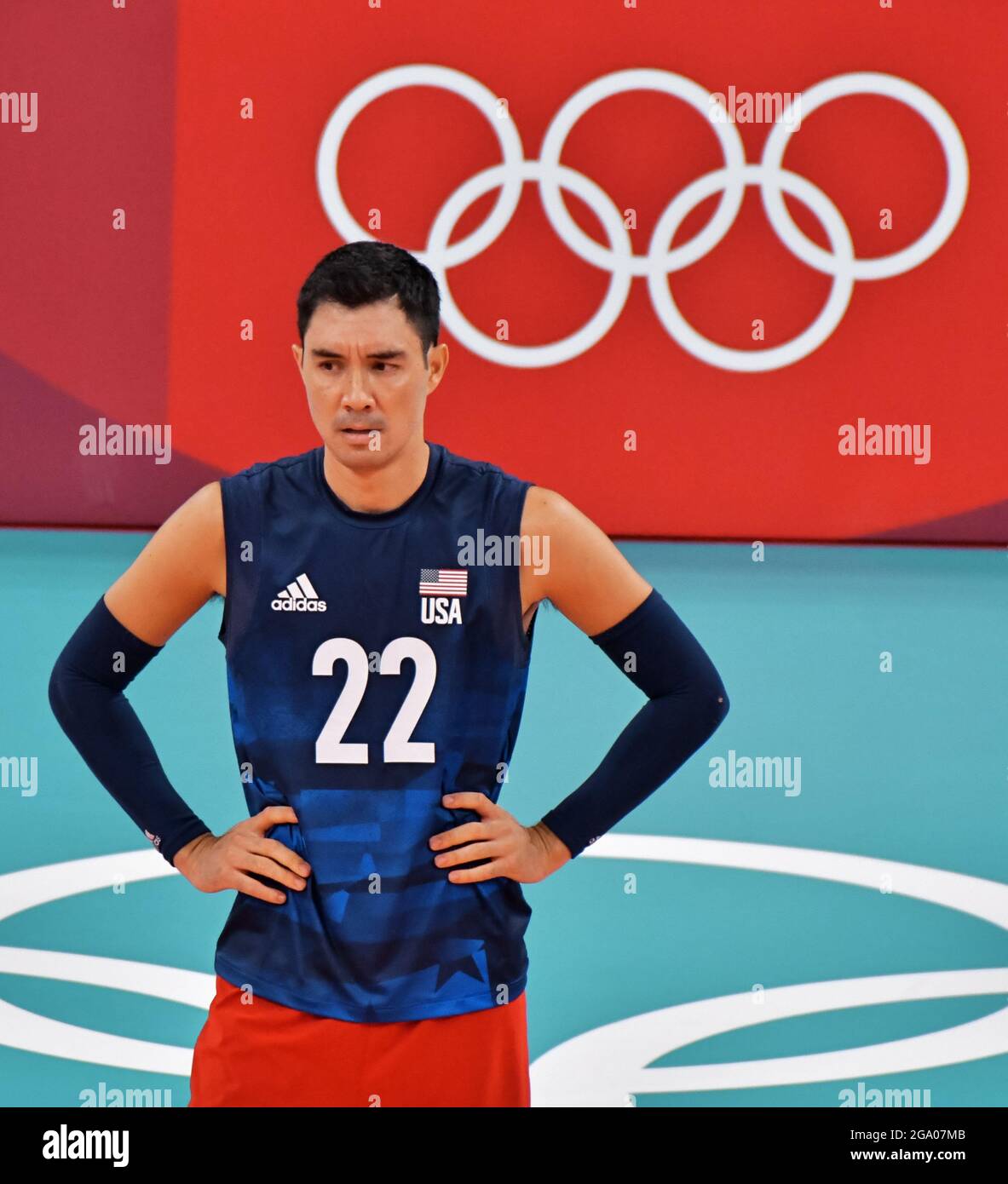 Tokio, Japan. Juli 2021. Der US-Amerikaner Erik Shoji reagiert in der Vorrunde während des Tokioter Olympia-Volleyball in der Ariake Arena am Mittwoch, 28. Juli 2021. Foto von Keizo Mori/UPI Credit: UPI/Alamy Live News Stockfoto