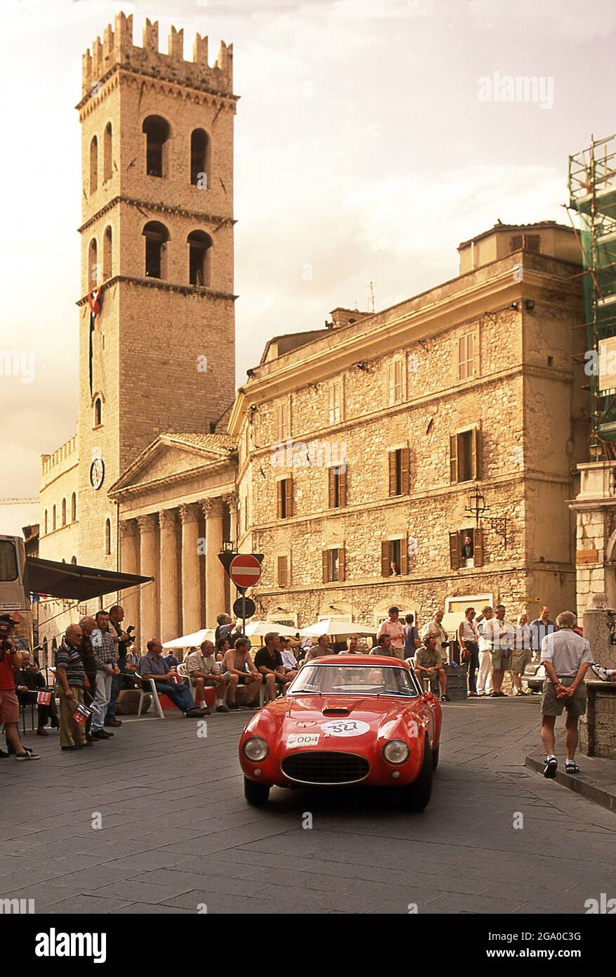 Ferrari 250 Tour de France auf dem historischen Motorevent Mille Miglia 2001 in Italien Stockfoto