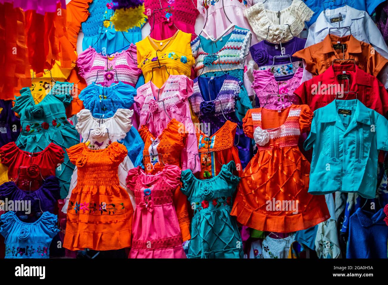 Eine schöne Auswahl an lokalen Mexikanischen souvenir Objekte in Nuevo Progreso soll gegruendet werden Stockfoto