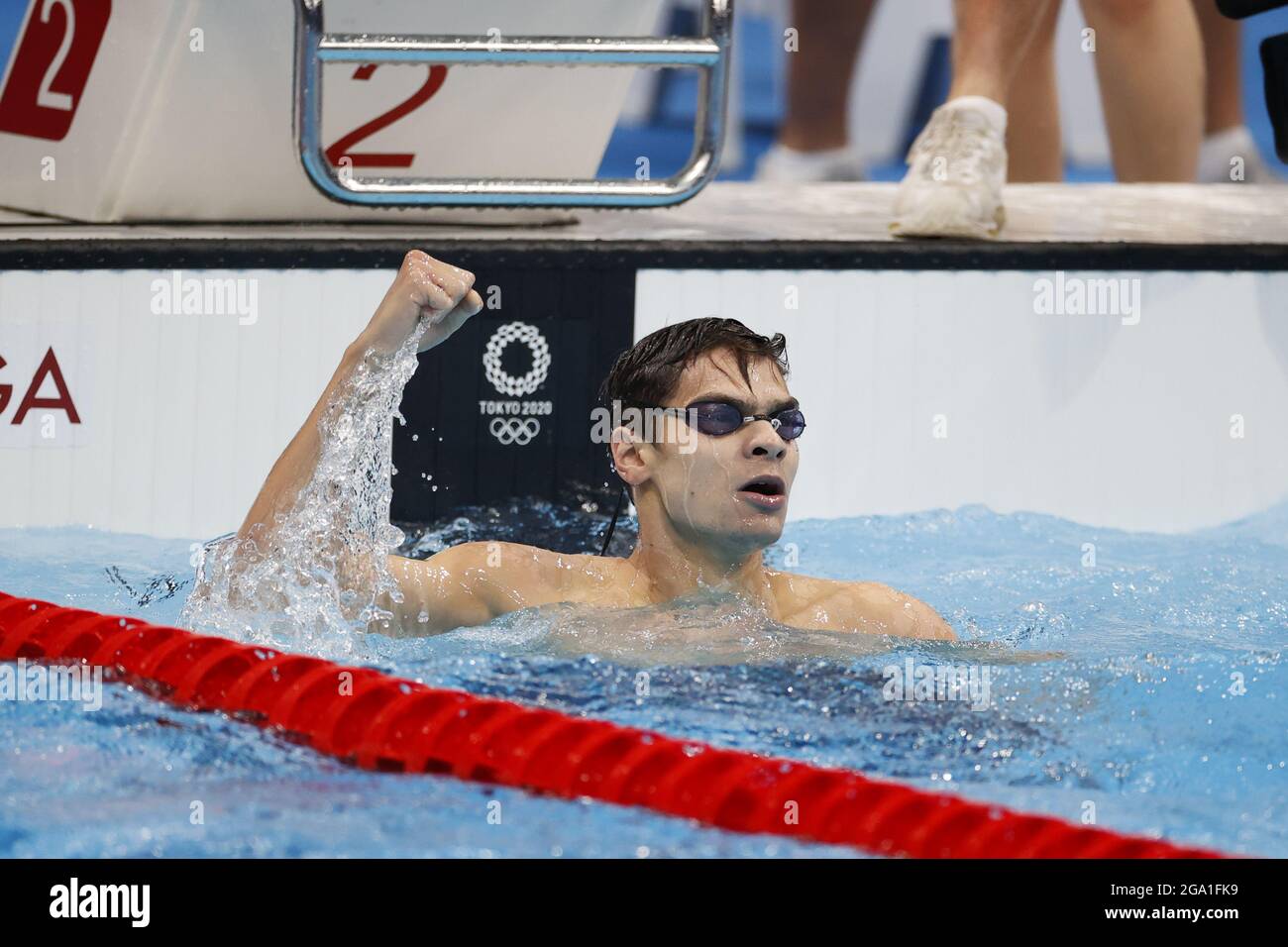 Herren 100m rückenschwimmen Fotos und Bildmaterial in hoher Auflösung