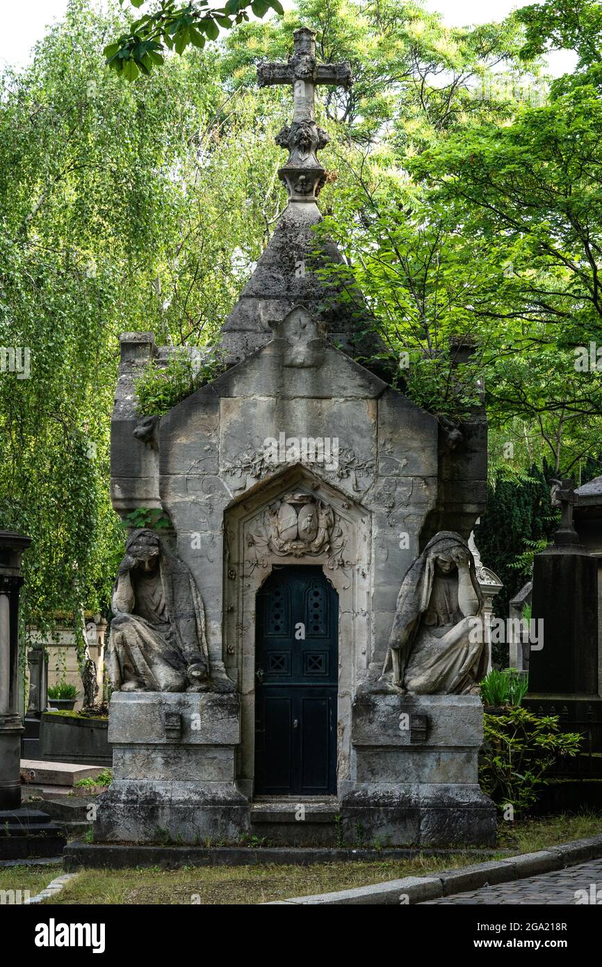 Der Friedhof Pere Lachaise ist der größte Friedhof in Paris, Frankreich
