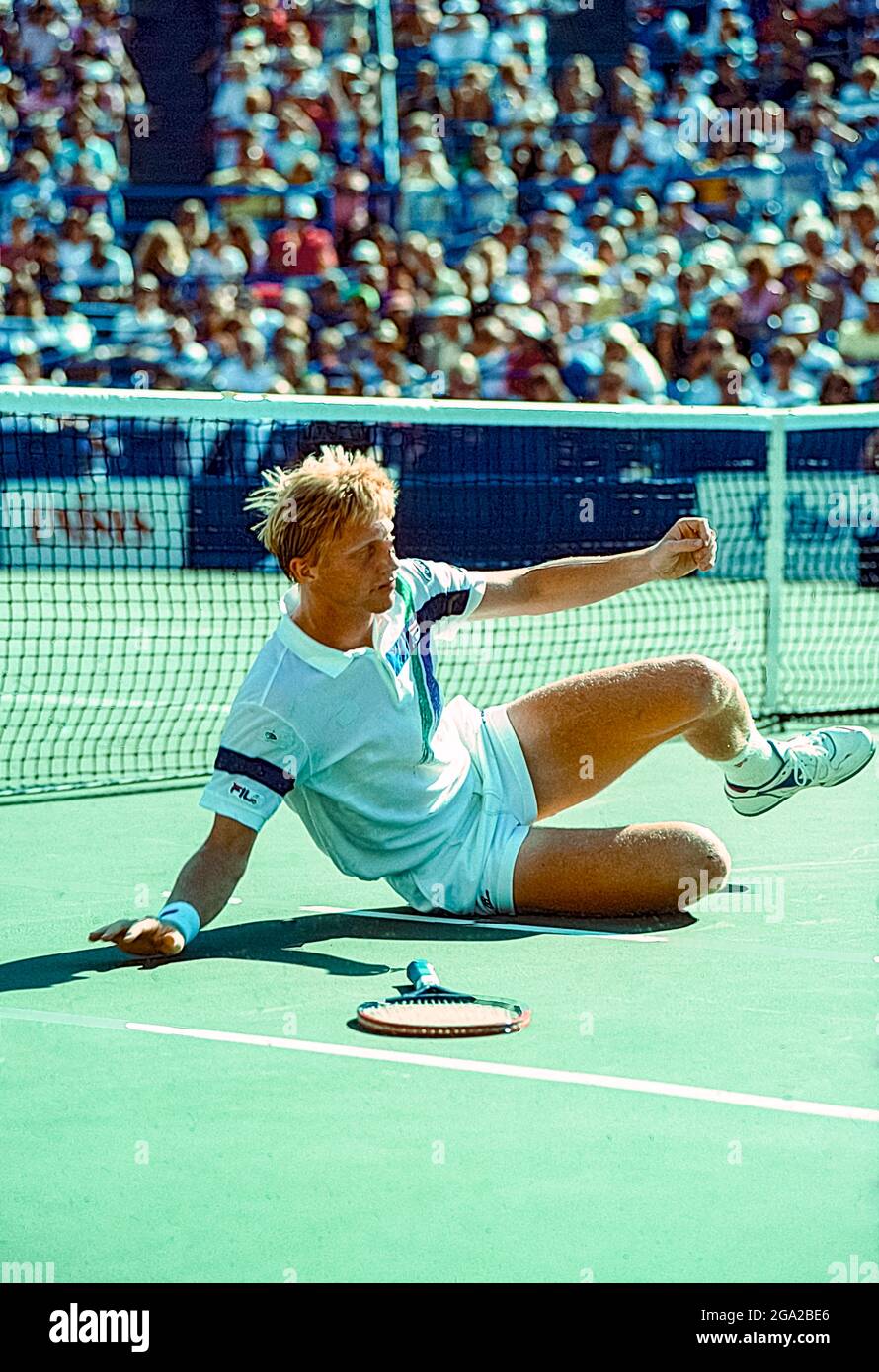 Boris Becker (GER) gewinnt die Meisterschaft bei den US Open Tennis 1989. Stockfoto