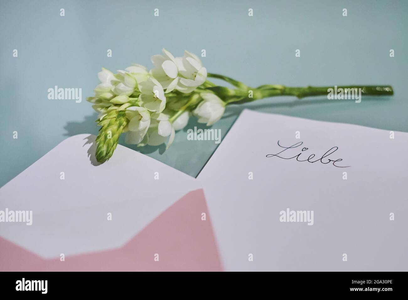 Handgeschriebene Liebesnotiz; Studio Stockfoto