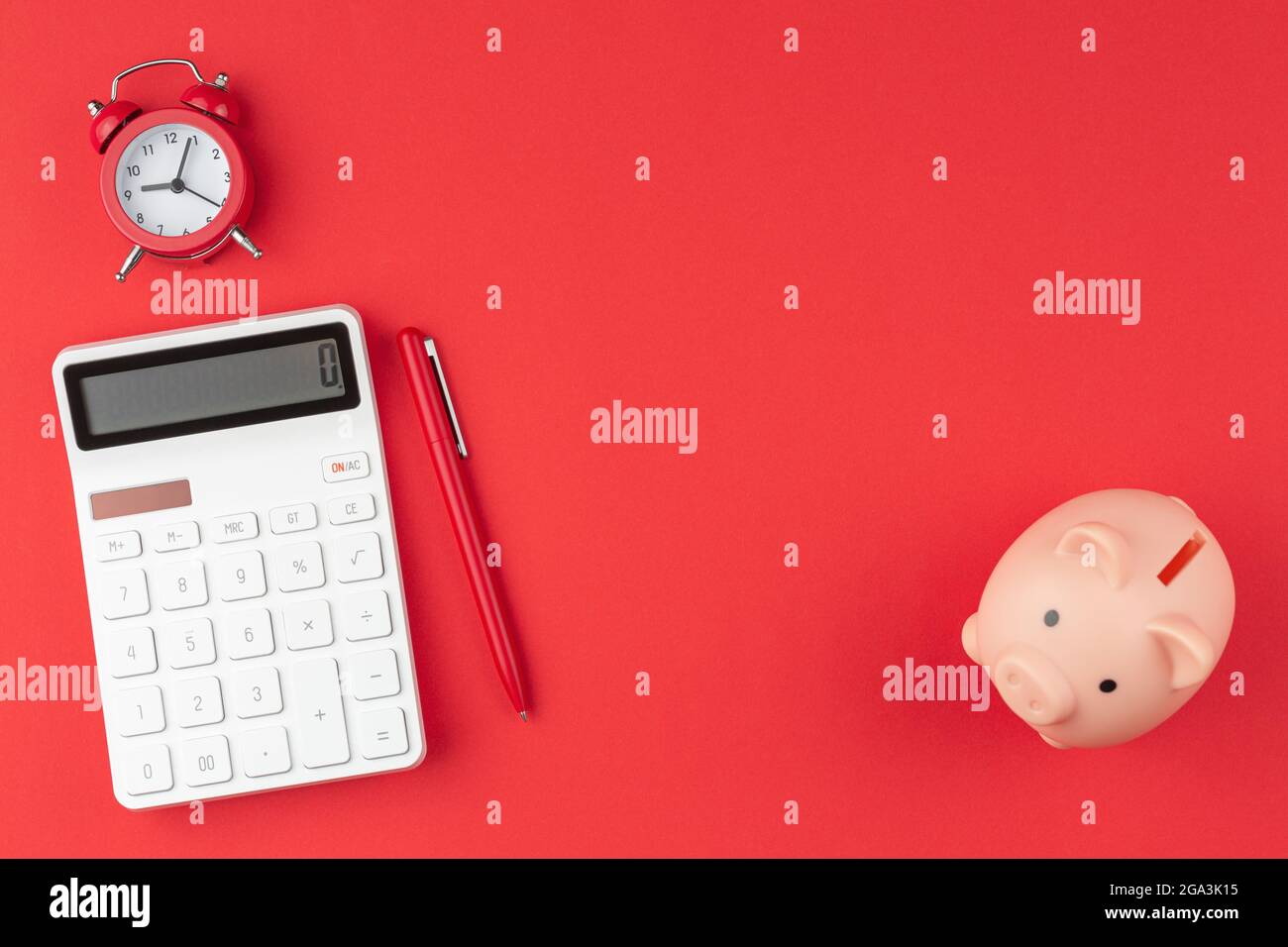 Stift, Rechner, Wecker Schweinebank. Stockfoto