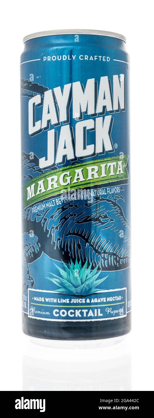Winneconne, WI – 28. Juli 2021: Eine Dose Cayman Jack margarita Cocktail Drink auf einem isolierten Hintergrund Stockfoto