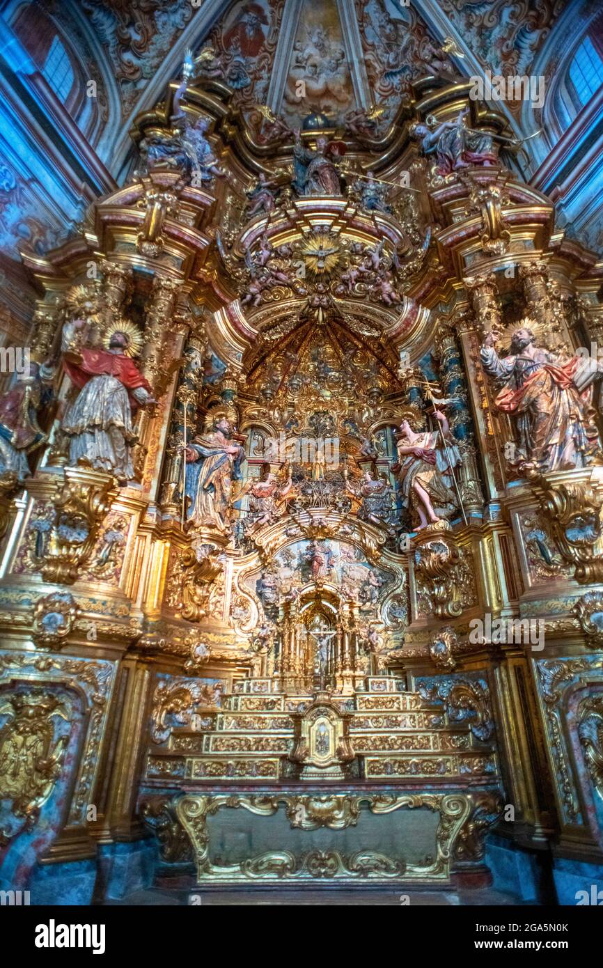 Barockes Altarbild des Wunderheiligtums, Riner, Katalonien, Spanien. In der Kapelle von Santísimo wurde das Renaissance-Altarbild aus dem Jahr 1530 errichtet Stockfoto