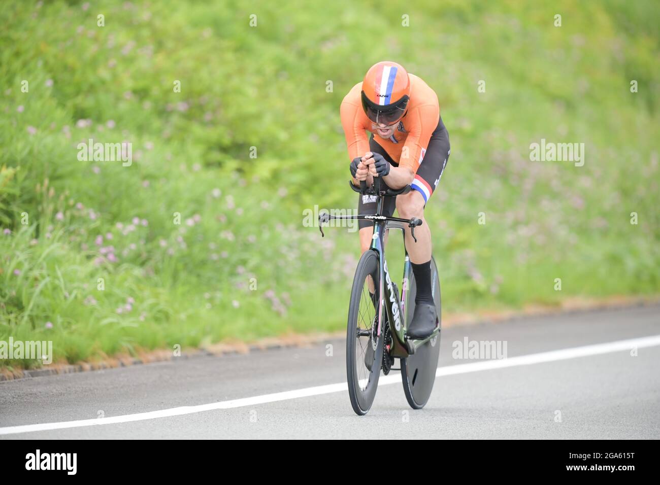 Oyama, Japan. Juli 2021. Radfahren: Olympiade, Oyama, Männer, Einzelzeitfahren auf dem Fuji International Speedway. Tom Dumoulin aus den Niederlanden. Quelle: Sebastian Gollnow/dpa/Alamy Live News Stockfoto