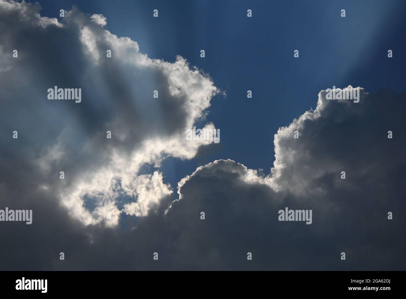 Sturmwolken, Himmel, Blau, Luft, Sommer, Frühling, Sommer, Stockfoto