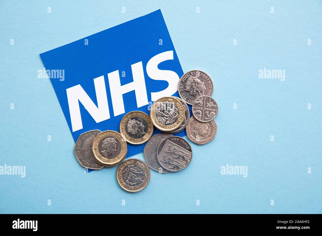LONDON, Großbritannien - Juli 2021: NHS National Health Service Funding concept Stockfoto