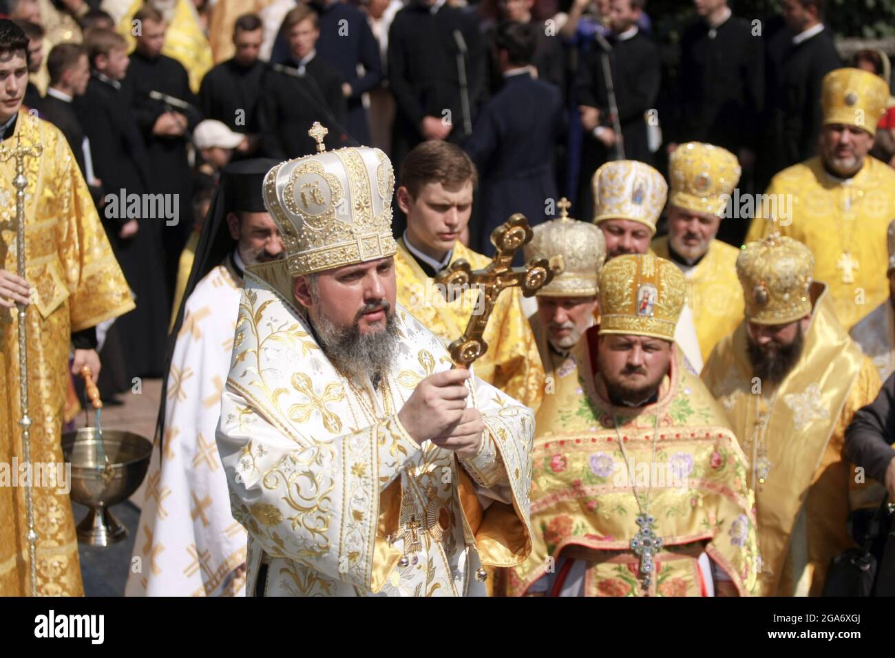 Nicht exklusiv: KIEW, UKRAINE - 28. JULI 2021 - Primas der orthodoxen Kirche der Ukraine, Metropolit von Kiew und der Ukraine Epifanii führt das Gebet durch Stockfoto