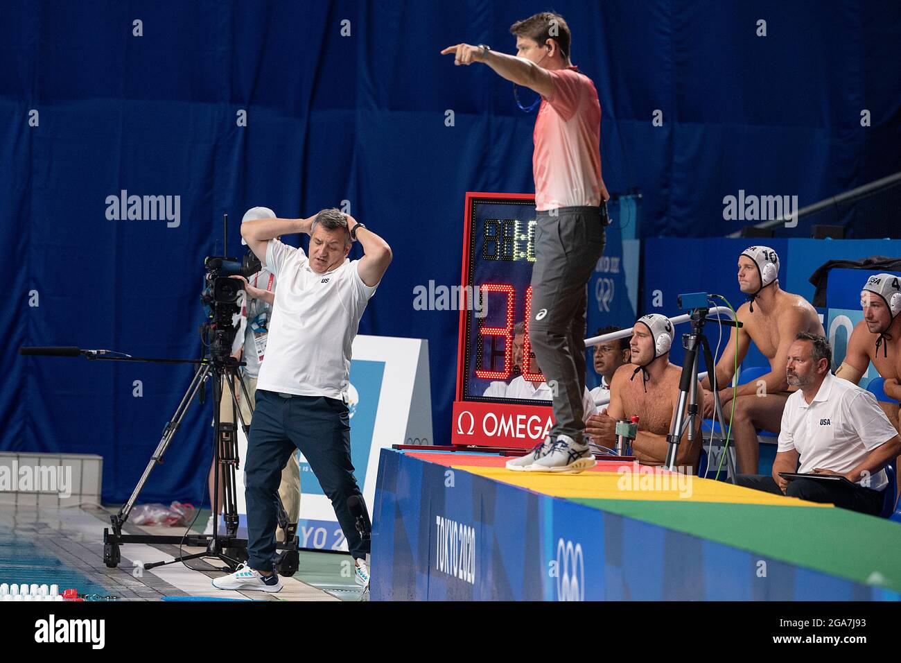 Trainer Dejan UDOVICIC (USA, links) ist verzweifelt; Wasserball/Männer, 29. Juli 2021; USA - Italien 11:12 Olympische Sommerspiele 2020, ab 23.07. - 08.08.2021 in Tokio/Japan. Stockfoto