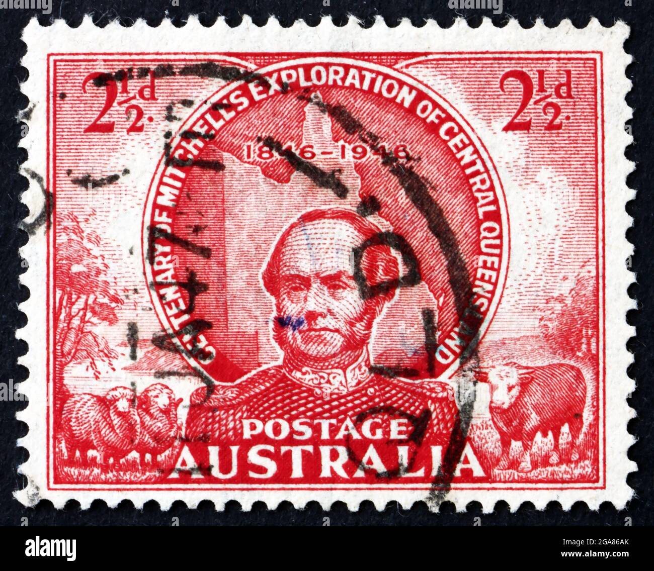 AUSTRALIEN - UM 1946: Eine in Australien gedruckte Marke zeigt Sir Thomas Mitchell und Map of Queensland, Centenary of Exploration of Central Queensla Stockfoto