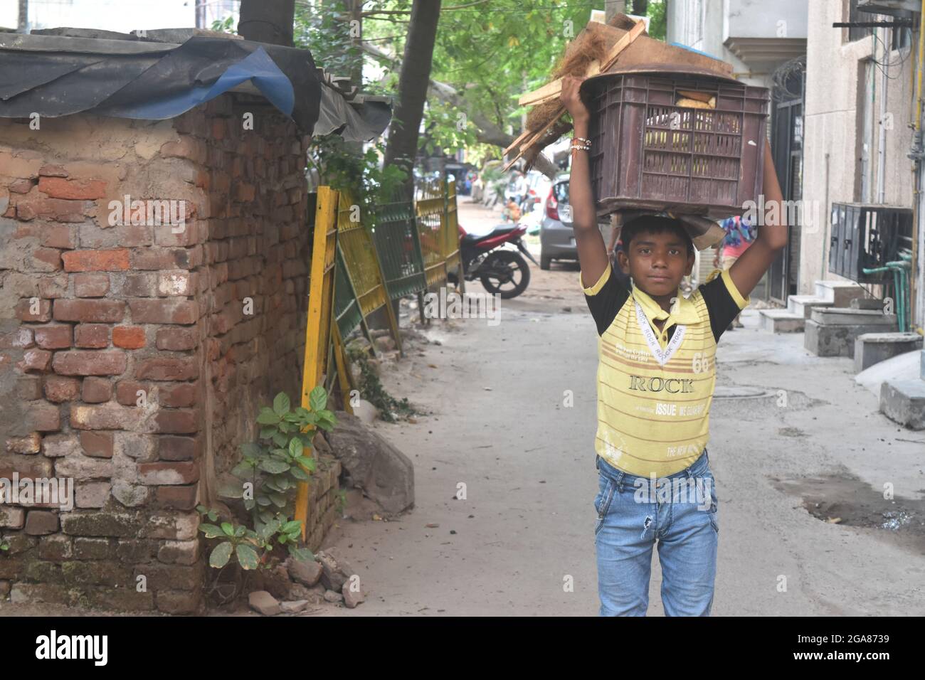 INDIEN, DELHI - 08. Februar 2015: Kinderarbeit Stockfoto