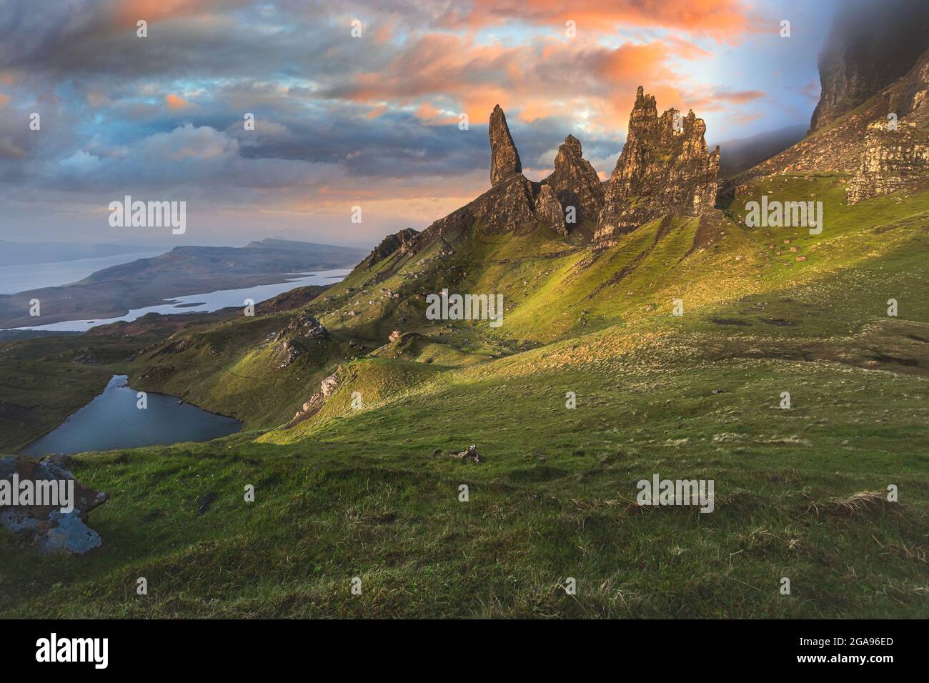 Old man of Storr auf der Isle of Skye in Schottland. Wunderschöne schottische Landschaft Stockfoto