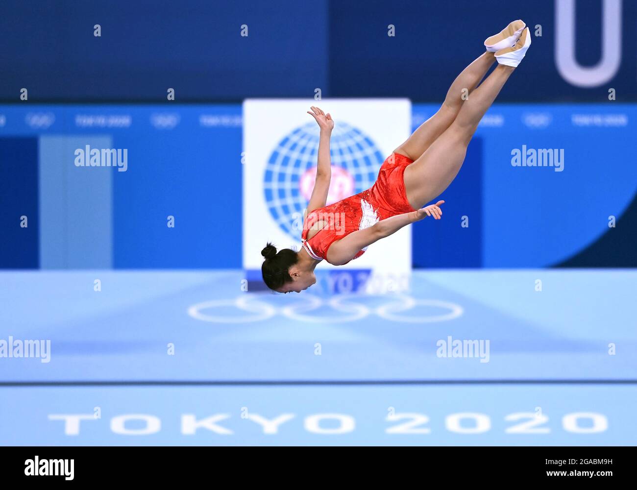 Tokio, Japan. Juli 2021. Zhu Xueying aus China tritt beim Frauen-Finale der Trampolinturnen bei den Olympischen Spielen 2020 in Tokio, Japan, am 30. Juli 2021 an. Quelle: He Changshan/Xinhua/Alamy Live News Stockfoto