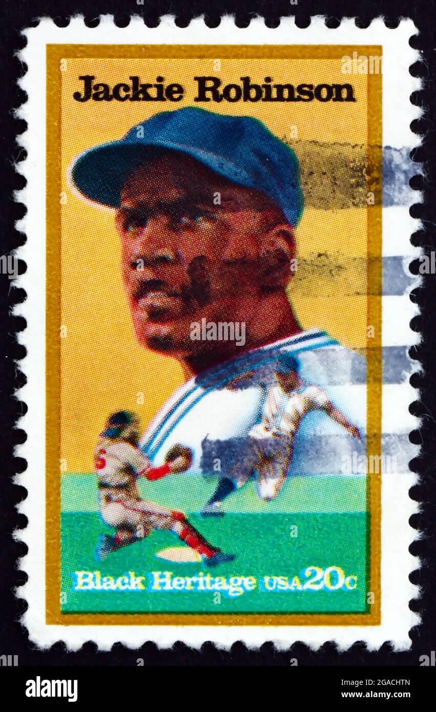 VEREINIGTE STAATEN von AMERIKA - UM 1982: Eine in den USA gedruckte Briefmarke zeigt Jackie Robinson, Baseballspieler, um 1982 Stockfoto