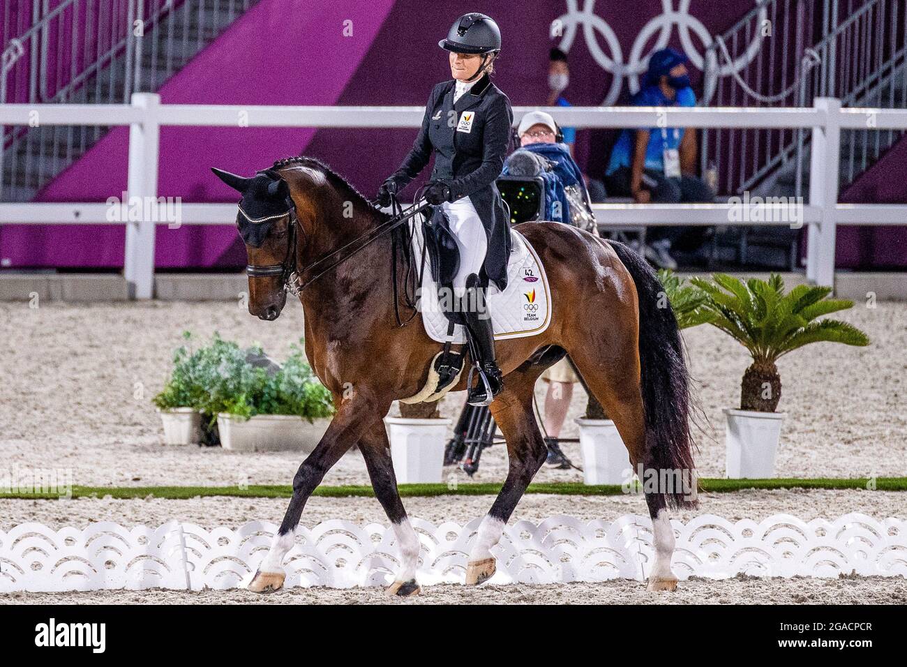 Die belgische Reiterin Lara De Liedekerke De Pailhe und ihr Pferd Alpaga d Arville im Einsatz während der Dressurveranstaltung des Events Stockfoto