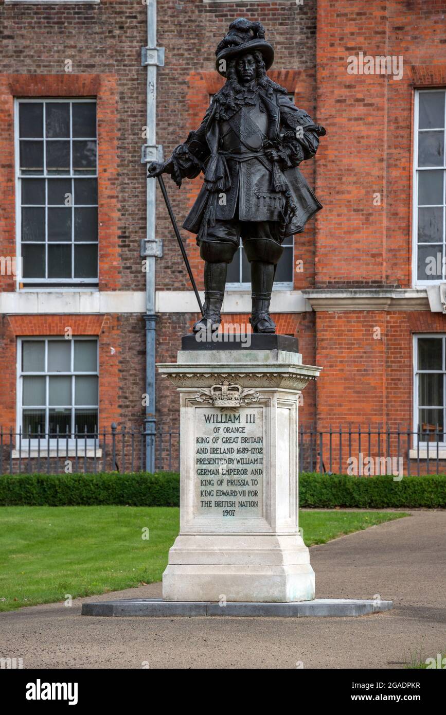 Statue von König William ll, Kensington Palace, London Stockfoto