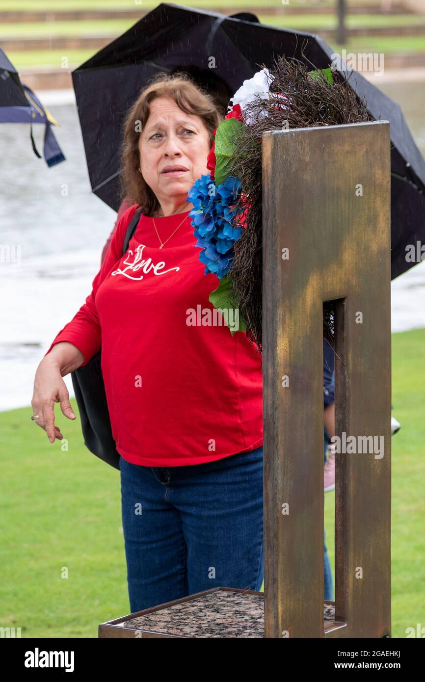 Oklahoma City, Oklahoma - das Oklahoma City National Memorial markiert den innenpolitischen Terroranschlag von 1995, der den Bundesbau von Alfred P. Murrah zerstörte Stockfoto