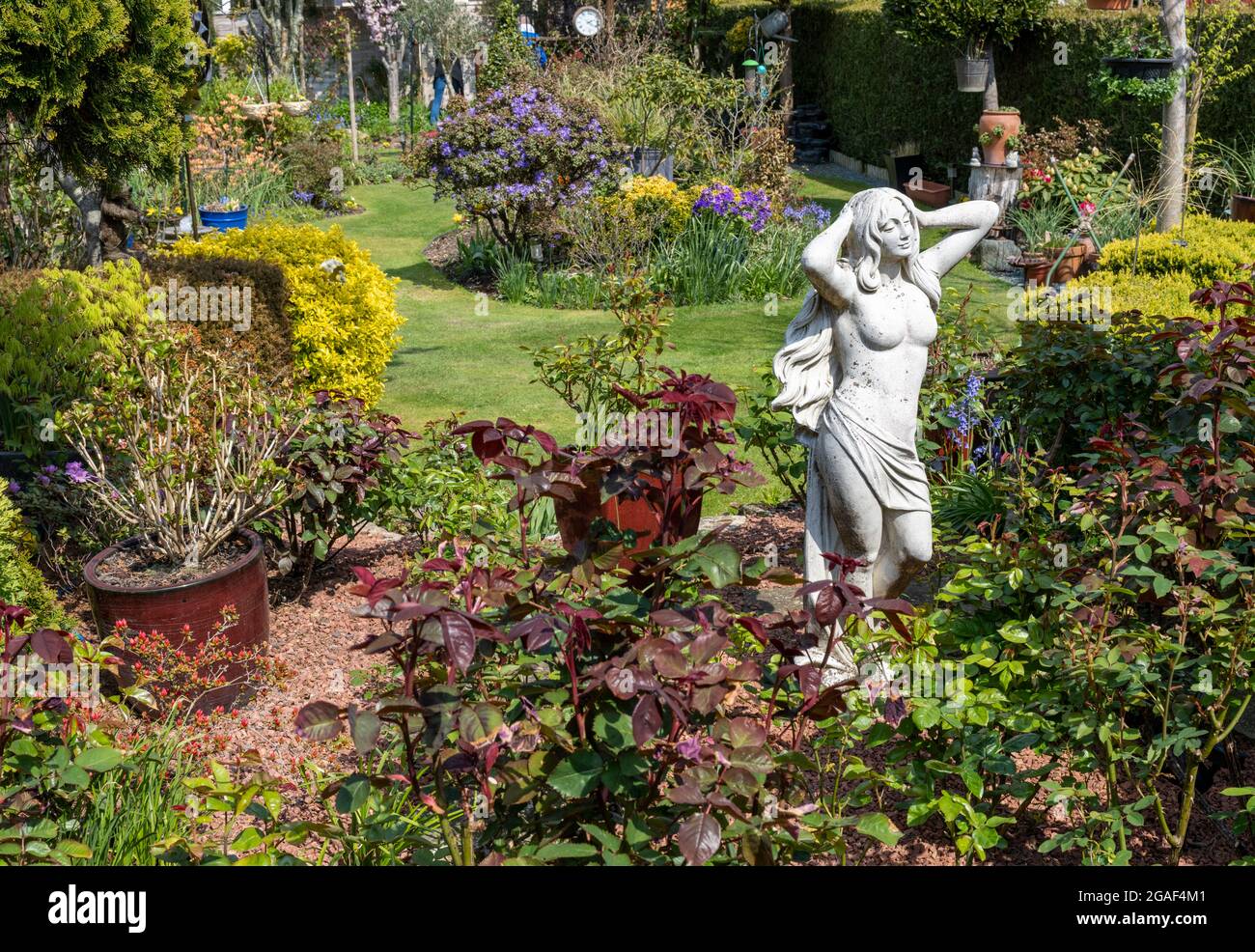 Englischer inländischer malerischer Garten. Stockfoto