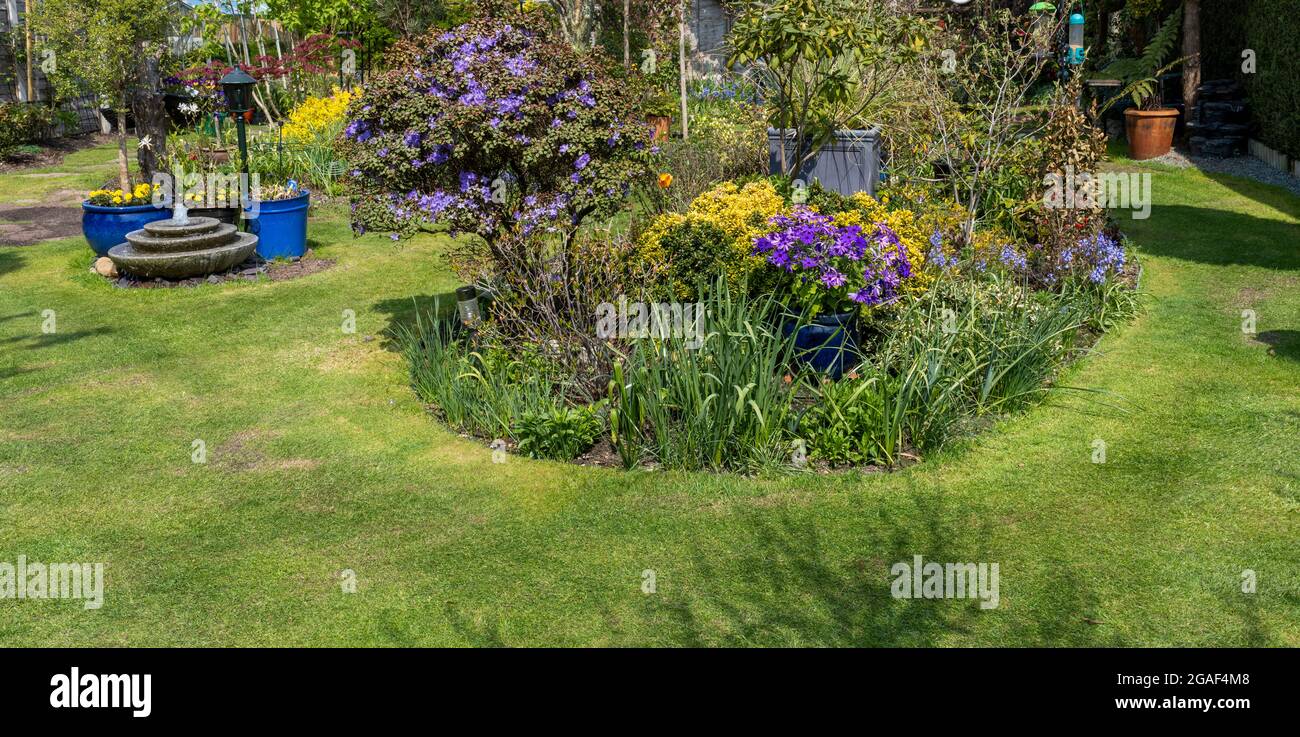 Englischer inländischer malerischer Garten. Stockfoto