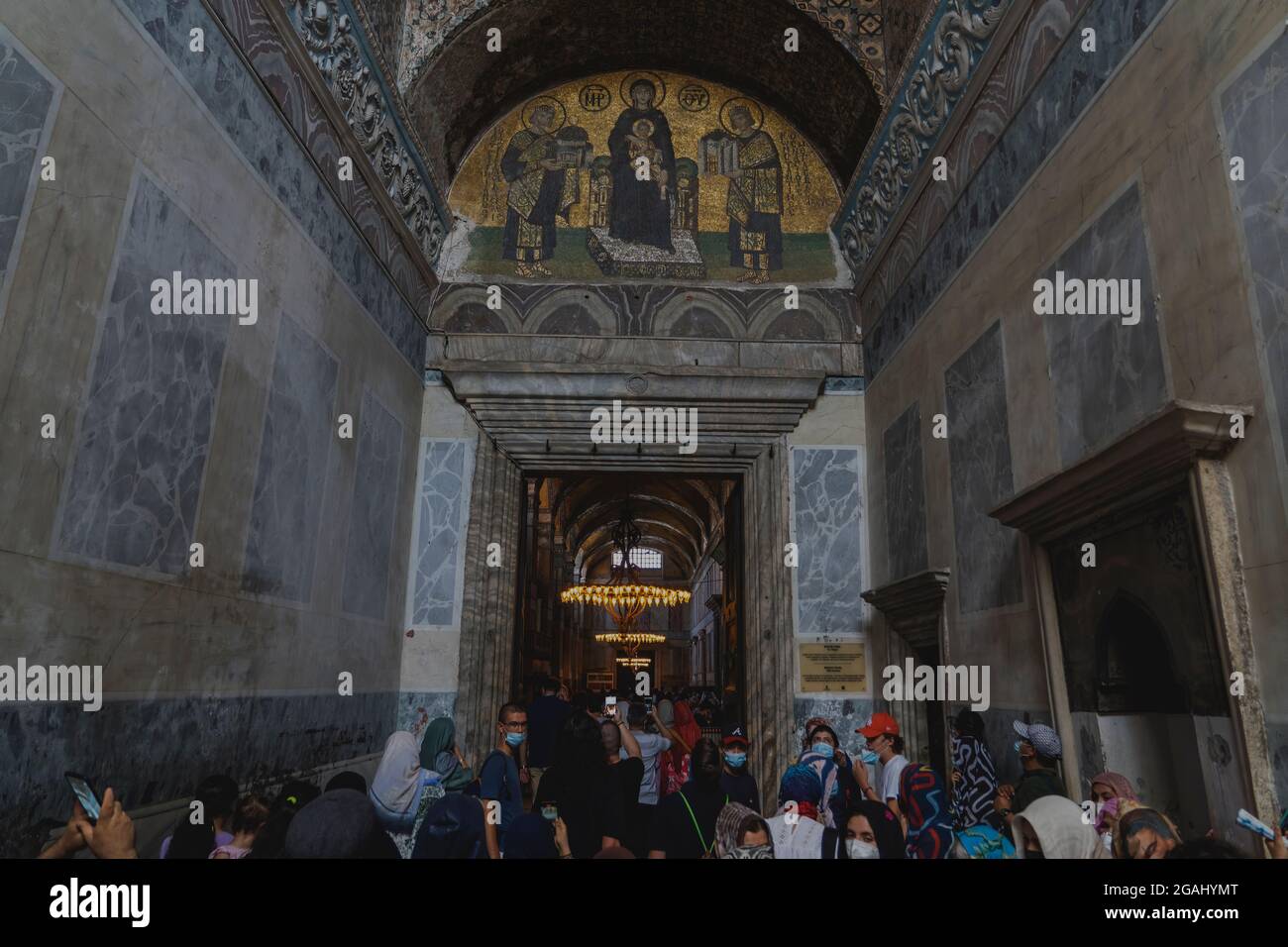 Türkei Istanbul interne Design des ersten Eingangs für die Touristen in die Hagia Sophia oder genannt Aya Sophia, einer der am meisten besuchten Orte. Stockfoto