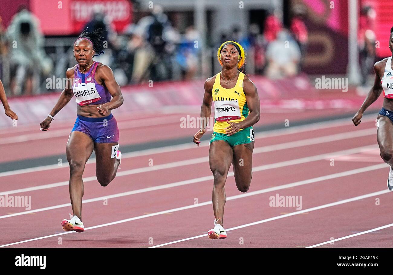 31. Juli 2021: Shelly-Ann Fraser-Pryce während 100 Meter für Frauen bei den Olympischen Spielen in Tokio, Olympiastadion in Tokio, Tokio, Japan}. Kim Price/CSM Stockfoto