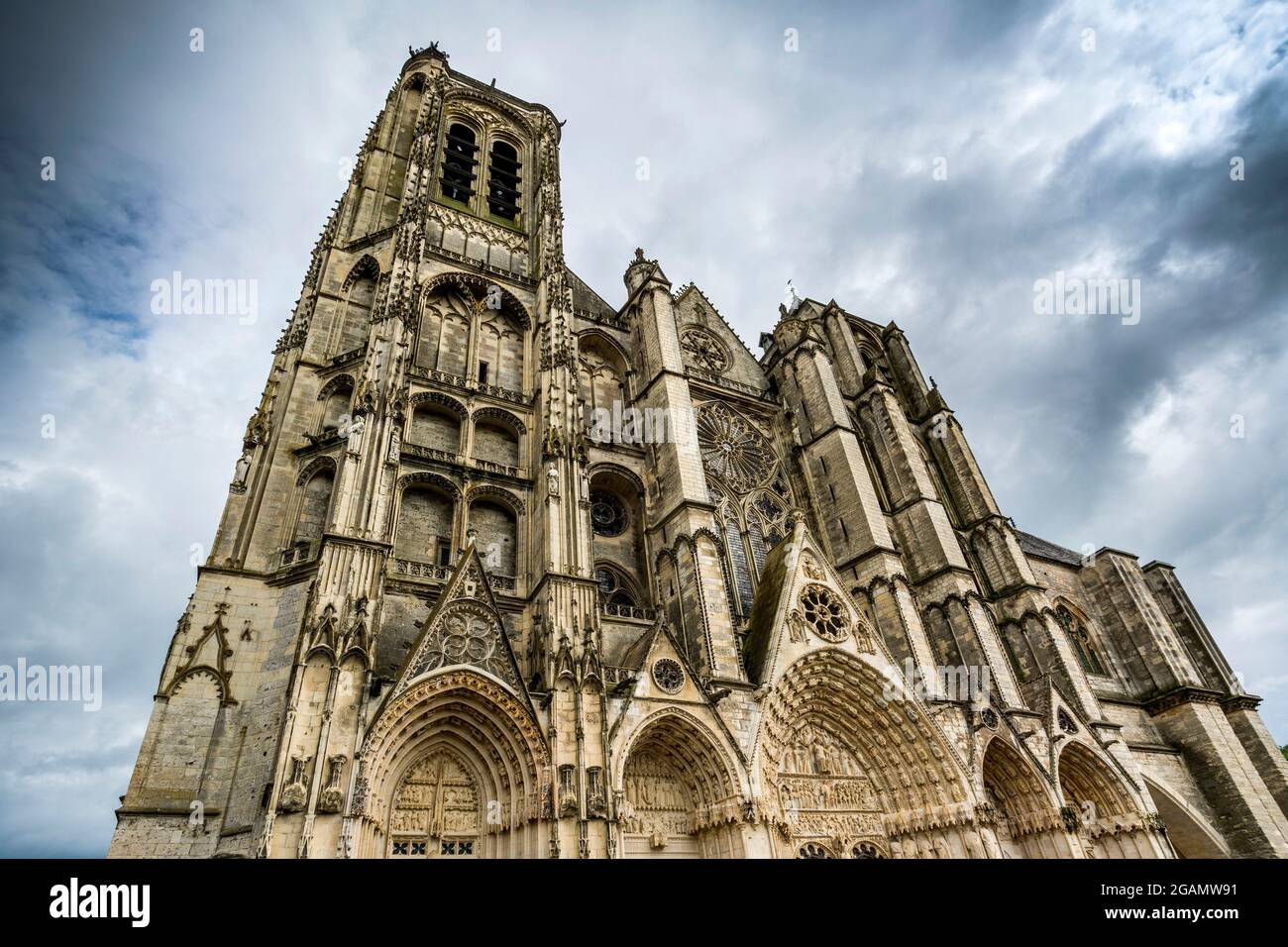 Bourges Europäische Kulturhauptstadt 2028, Kathedrale Saint Etienne, Departement Cher, UNESCO-Weltkulturerbe, Centre-Val de Loire, Frankreich, Europa Stockfoto
