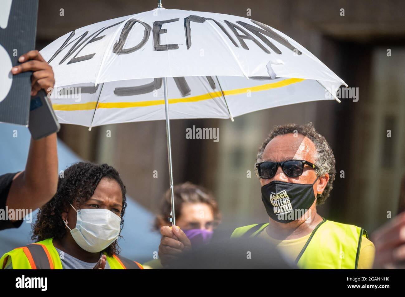 Austin, Texas, USA. 31. Juli 2021. Kundgebung am State Capitol. Die Kampagne der Armen beendete ihren viertägigen, 27 Meilen langen marsch von Georgetown nach Austin am Samstagmorgen im Capitol. Während sie als Wahlrechtskundgebung bezeichnet wurde, forderte die Kampagne auch eine Erhöhung des Mindestlohns unter anderen „Arbeitnehmern“. Kredit: Sidney Bruere/Alamy Live Nachrichten Stockfoto