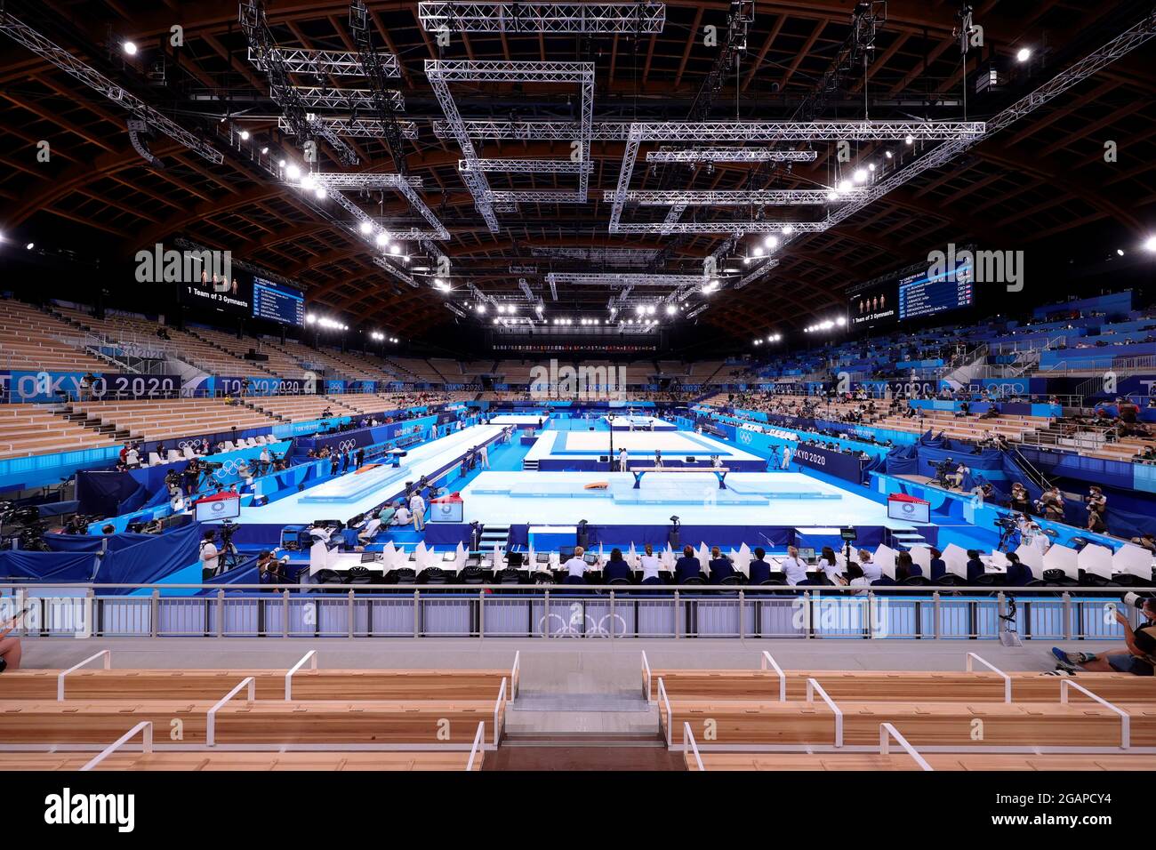 Tokio, Japan, 27. Juli 2021. Ein allgemeiner Blick auf das Finale des Teams für künstlerische Gymnastik der Frauen am 4. Tag der Olympischen Spiele 2020 in Tokio. Quelle: Pete Dovgan/Speed Media/Alamy Live News Stockfoto
