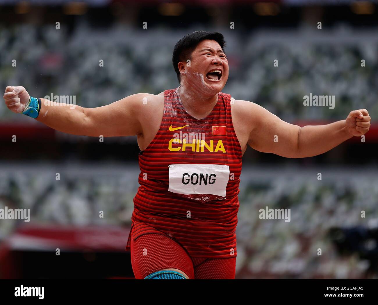Tokio, Japan. August 2021. Gong Lijiao aus China feiert am 1. August 2021 während des Frauen-Kugelfinales bei den Olympischen Spielen 2020 in Tokio, Japan. Quelle: Wang Lili/Xinhua/Alamy Live News Stockfoto