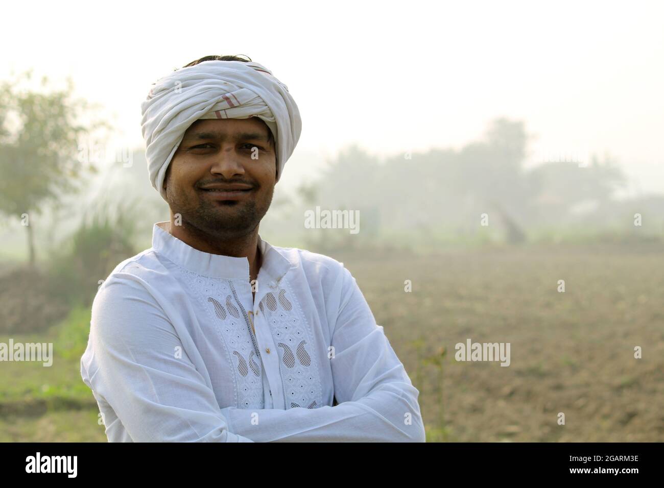Glücklicher indischer Bauer Stockfoto