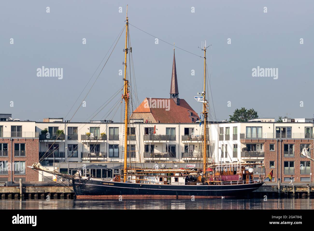 Gaffelketsch SEUTE DEERN im Hafen von Eckernförde Stockfoto