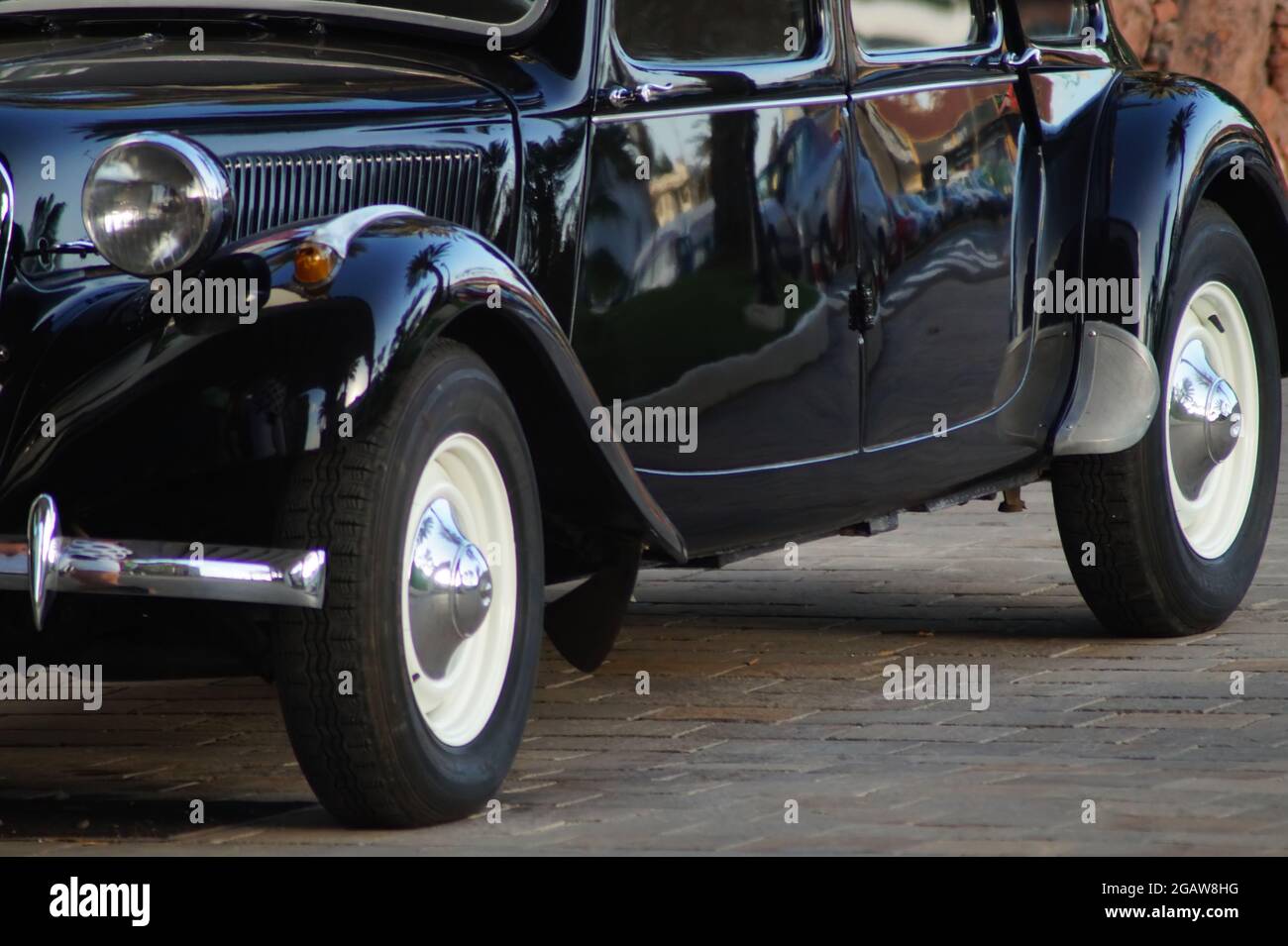 Schwarzes Auto auf den Kanariinseln Stockfoto