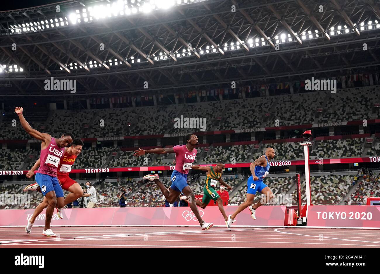 Der Italiener Lamont Jacobs (rechts) gewinnt am neunten Tag der Olympischen Spiele in Tokio 2020 in Japan die 100 Meter der Männer im Olympiastadion. Bilddatum: Sonntag, 1. August 2021. Stockfoto
