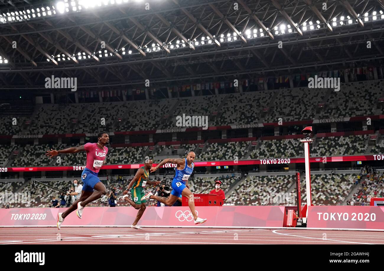 Der Italiener Lamont Jacobs (rechts) gewinnt am neunten Tag der Olympischen Spiele in Tokio 2020 in Japan die 100 Meter der Männer im Olympiastadion. Bilddatum: Sonntag, 1. August 2021. Stockfoto