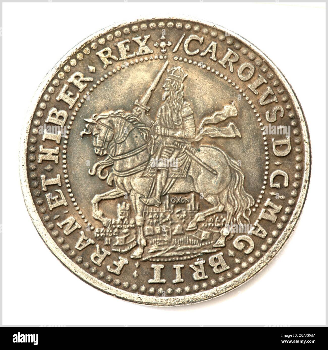 Charles I Crown - Oxford Crown oder Rawlins' Crown - Replik - mit Charles I auf dem Pferderücken und Blick auf Oxford. Stockfoto