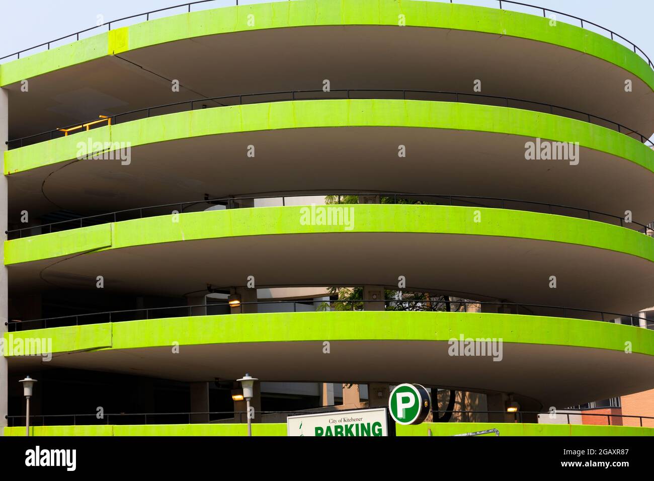 Parkgarage Rampe Kitchener Ontario Kanada. Stockfoto