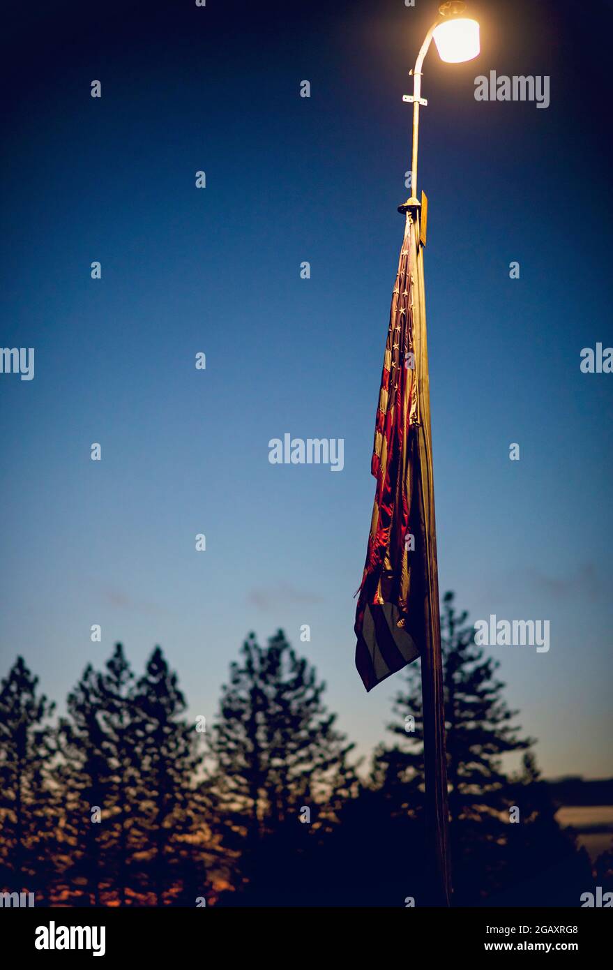Amerikanische Flagge bei Sonnenuntergang Stockfoto