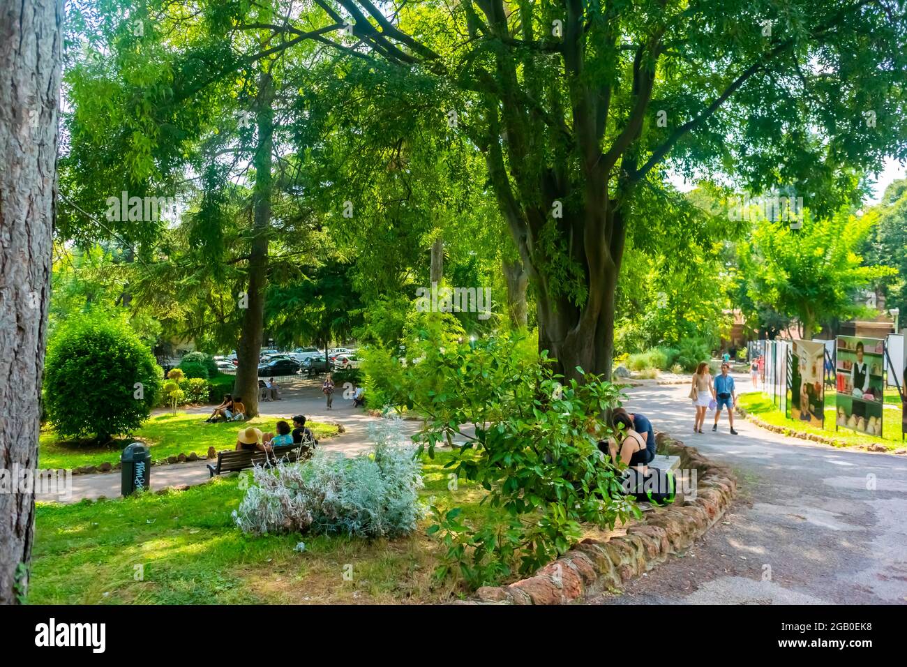 Arles, Frankreich, Besucher des Sommergartens, Park, le Jardin d'Ete, jährliche Fotoshow, Les Rencontres d'Arles », Panorama Stockfoto