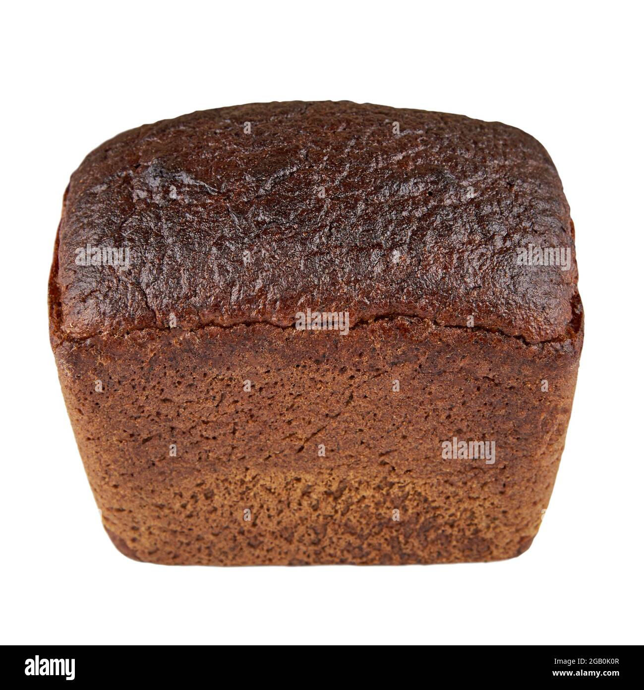 Dunkles Roggen, frisch gebackenes Brot, isoliert auf weißem Hintergrund. Stockfoto