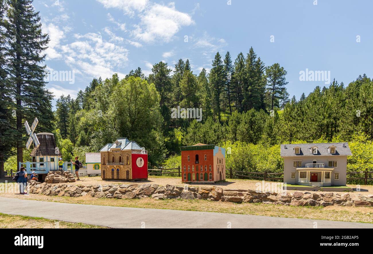 Morrison, Colorado - 22. Juli 2021: Tiny Town and Railroad, ein Miniaturdorf mit über 100 Gebäuden und einer Miniatureisenbahn Stockfoto