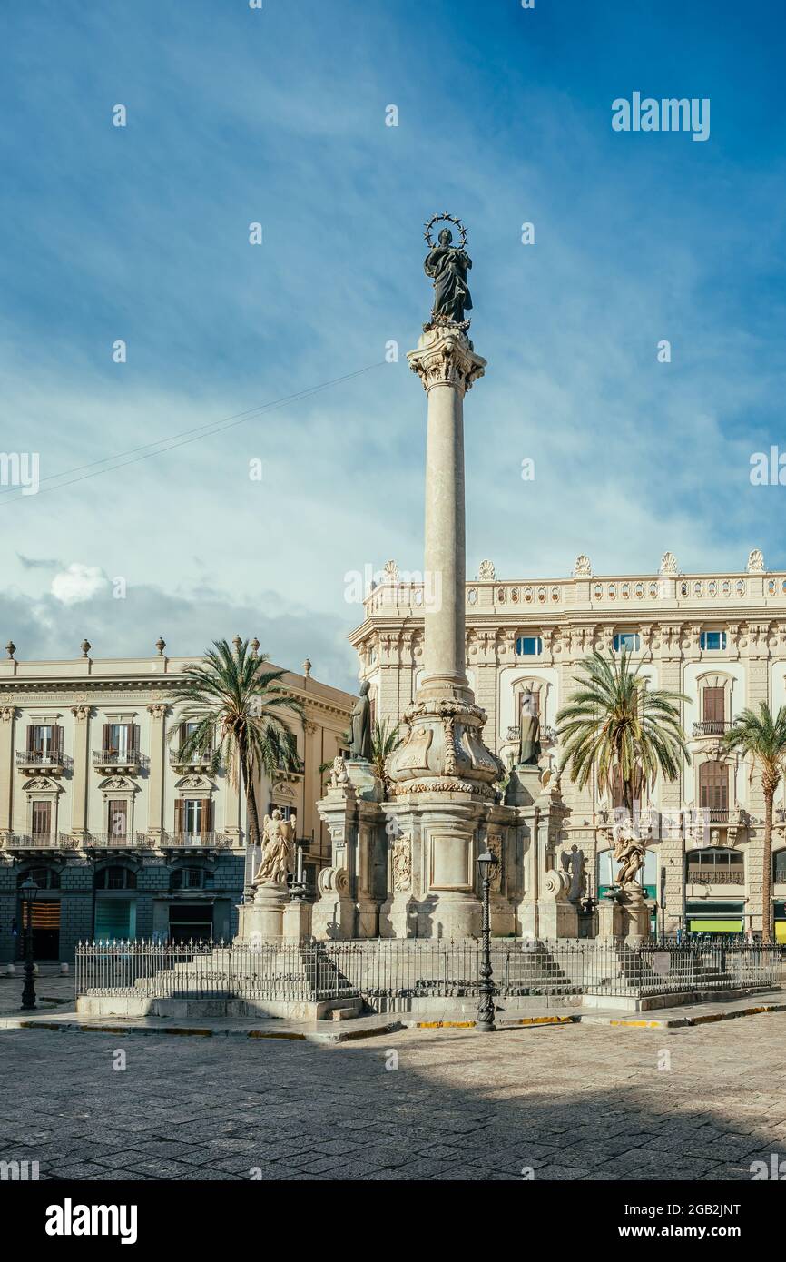 Colonna dell'Immacolata auf der Piazza San Domenico in Palermo, Sizilien Stockfoto