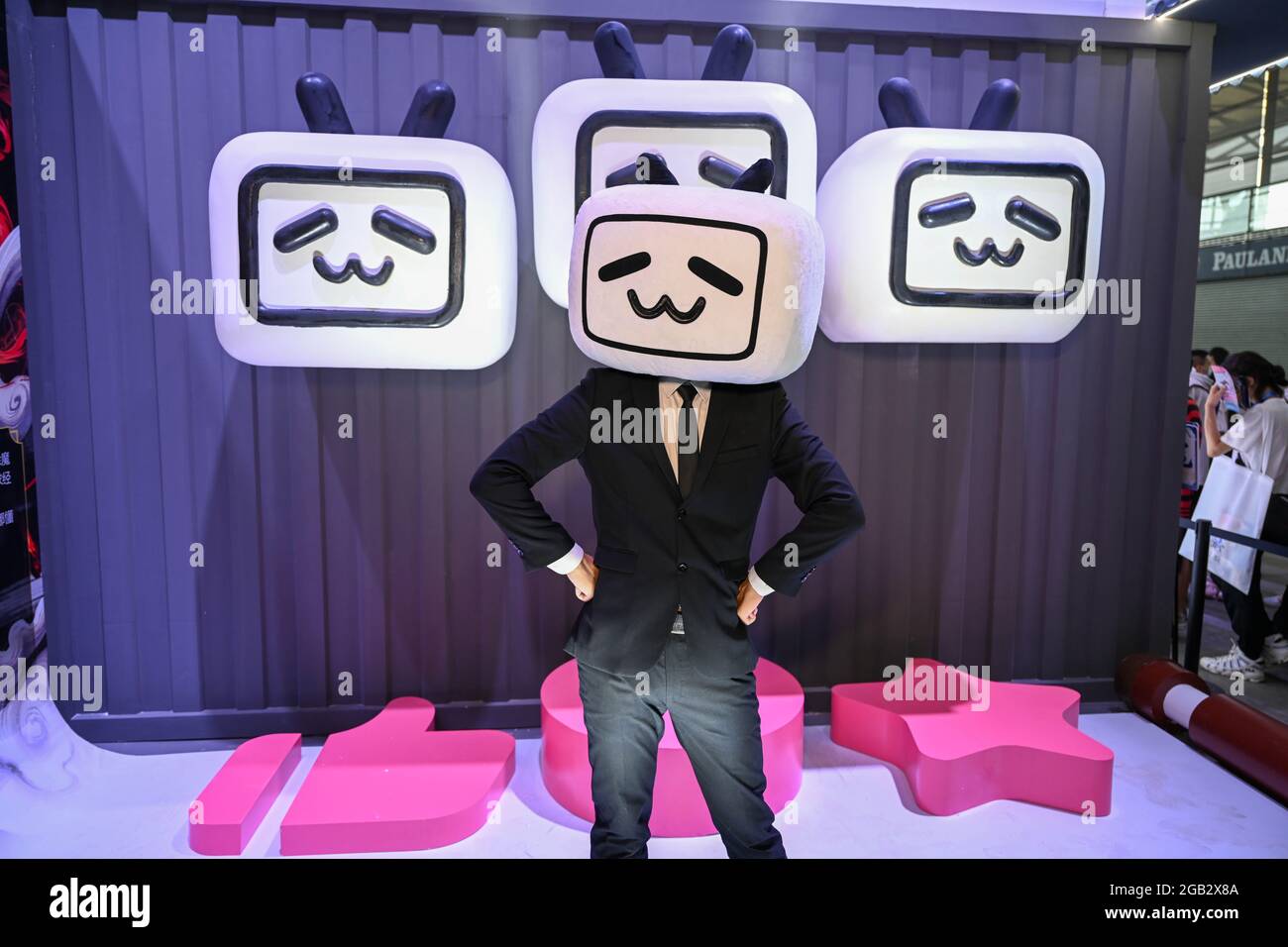 Der Bilibili-Messestand wird auf der China Digital Entertainment Expo and Conference 2021 oder ChinaJoy im Shanghai New International Expo Center in Shanghai, China, am 30. Juli 2021 präsentiert. (Foto von ChinaImages/Sipa USA) Stockfoto