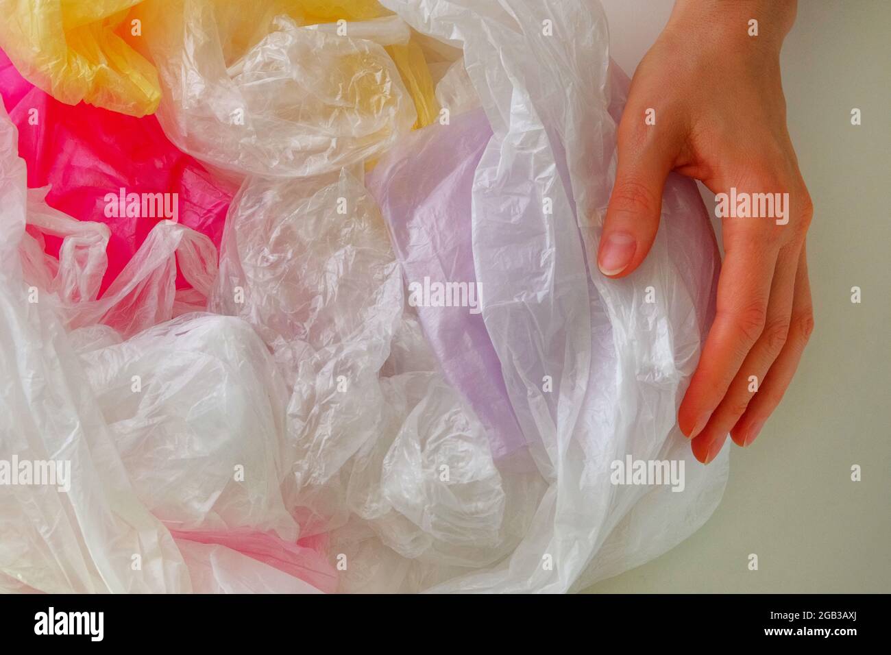 Abfall recyceln. Umweltschutz. Ohne Plastikbeutel-Konzept. Massenverbrauch. Stockfoto