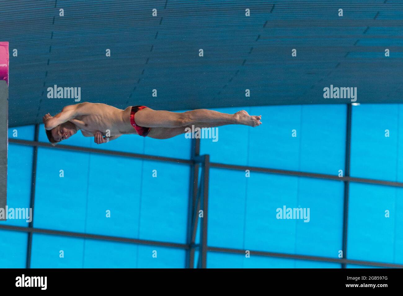 Russischer Taucher Viktor Minibaev, 10 m Plateautauchgang, Eurpean Diving Championships, 2016, London, Großbritannien Stockfoto