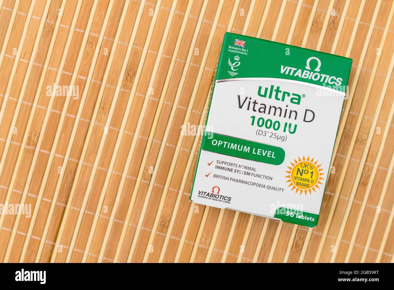 Box mit Vitabiotics Vitamin D 3 Tabletten. Genannt Sunshine Vit. D ist wichtig bei der Ernährung und starkem Sonnenmangel (Lockdown?) Kann zu Mängeln führen Stockfoto