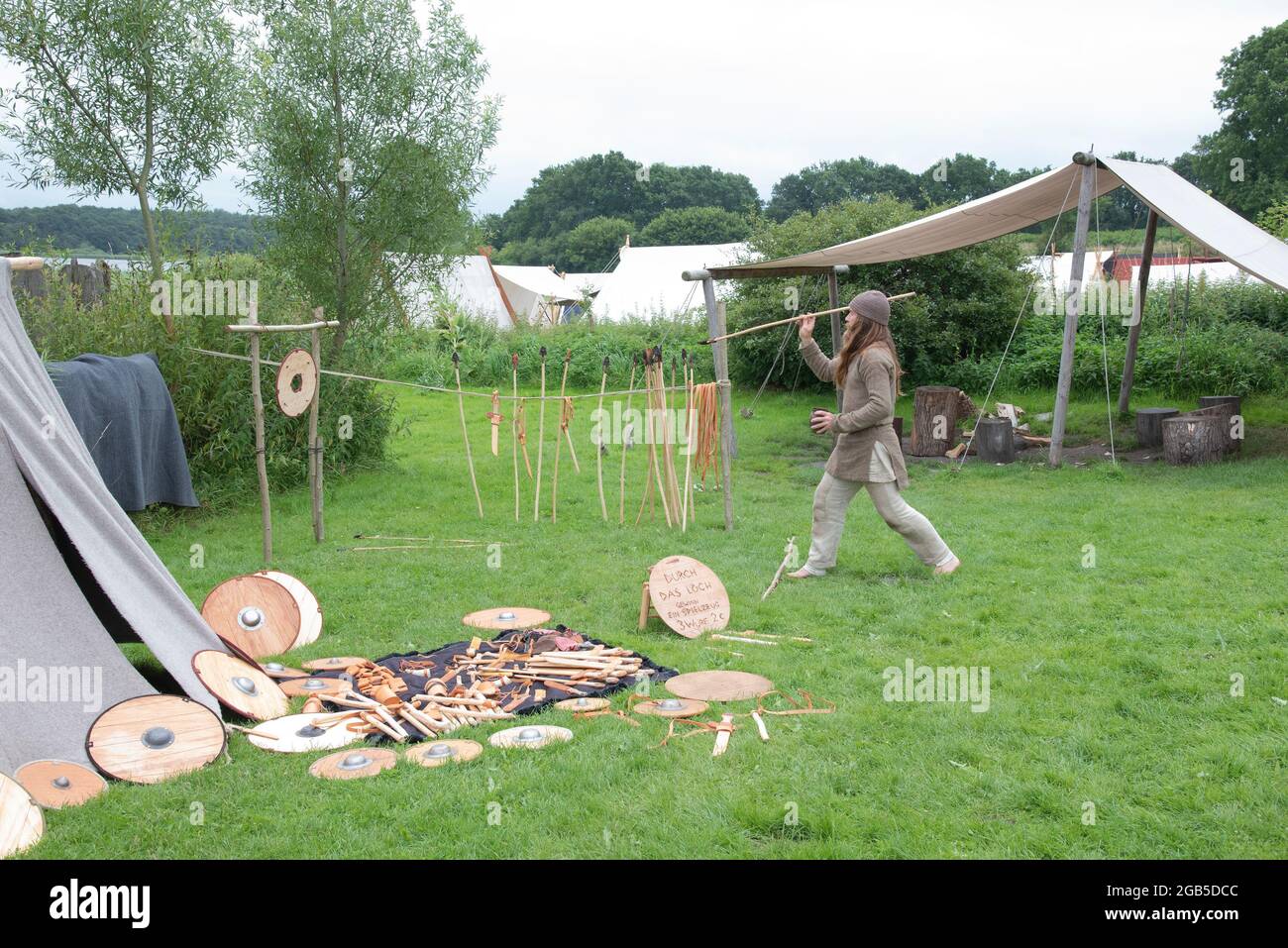 Wikinger Waffen Stockfotos Und Bilder Kaufen Alamy