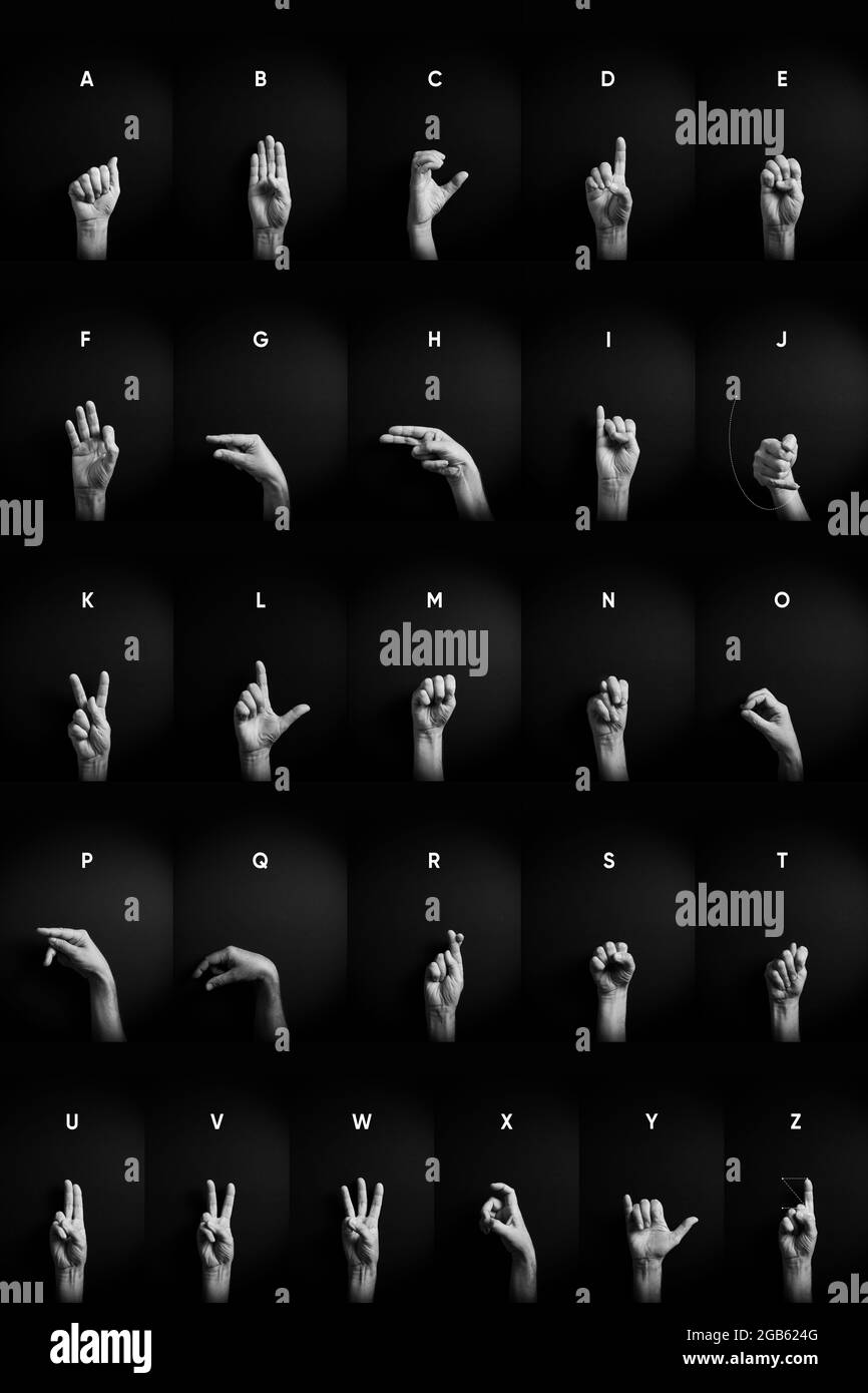 Dramatisches Schwarzweiß-Bild von männlichen Händen, das alle ASL-amerikanischen Buchstaben in Zeichensprache A-Z mit Textbeschriftungen zeigt Stockfoto