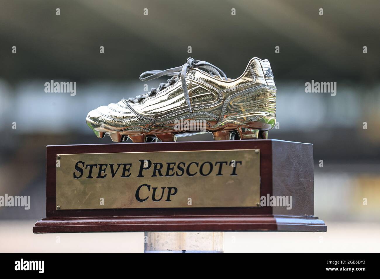 Hull, Großbritannien. August 2021. Der Steve Prescott Cup im MKM Stadium, wo der FC Hull am 8/2/2021 in Hull, Großbritannien, gegen St Helens aufgeht. (Foto von Mark Cosgrove/News Images/Sipa USA) Quelle: SIPA USA/Alamy Live News Stockfoto